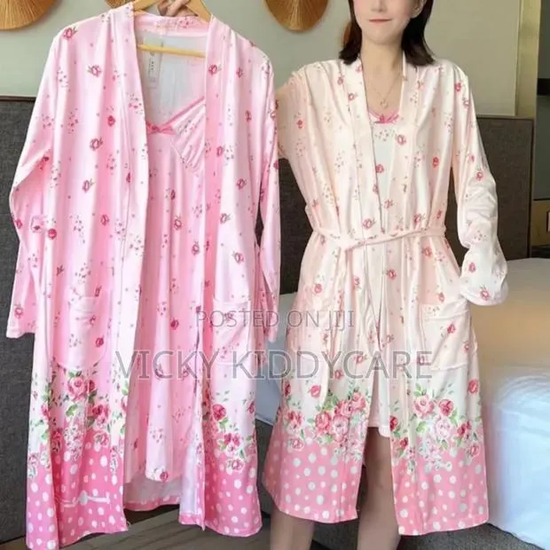 Womens Morning Coat · Photo 1