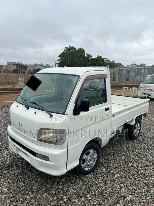 Daihatsu Hijet 2006 White · Photo 1