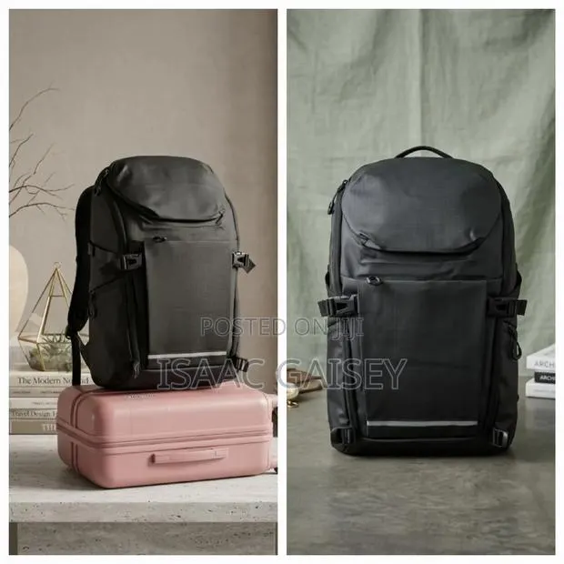 Premium Quality Spacious Waterproof Backpacks · Photo 1