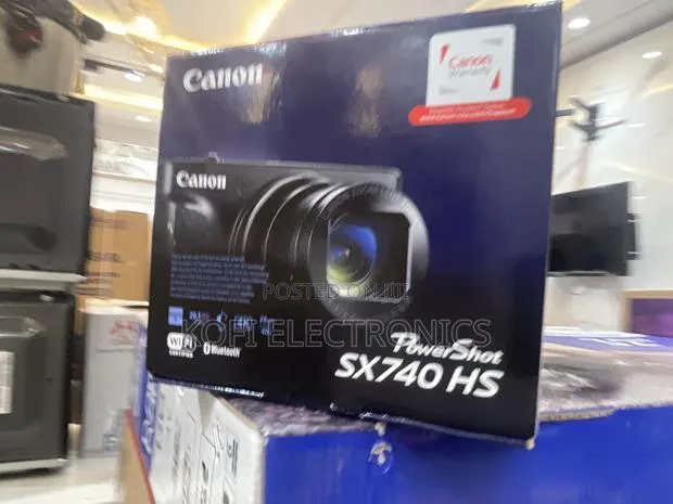 Canon Powershot SX740 HS 20.3MP 40x Zoom Camera - Black · Photo 1