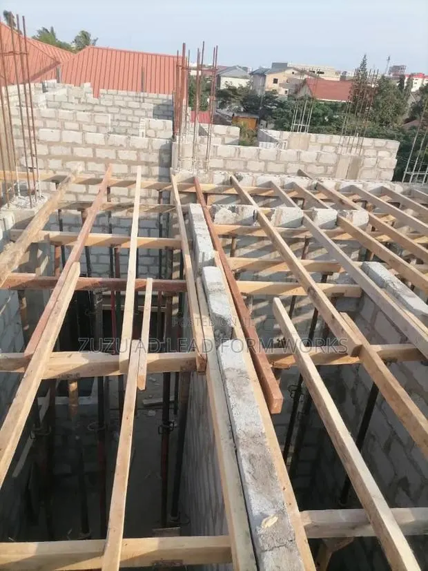 Decking Materials for Rentals With Installation and Dismantle · Photo 1
