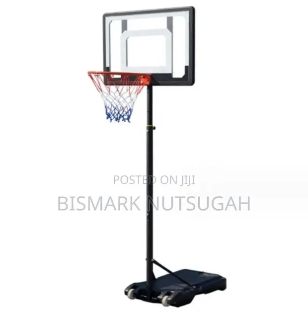 Basketball Stand/Hoop · Photo 1