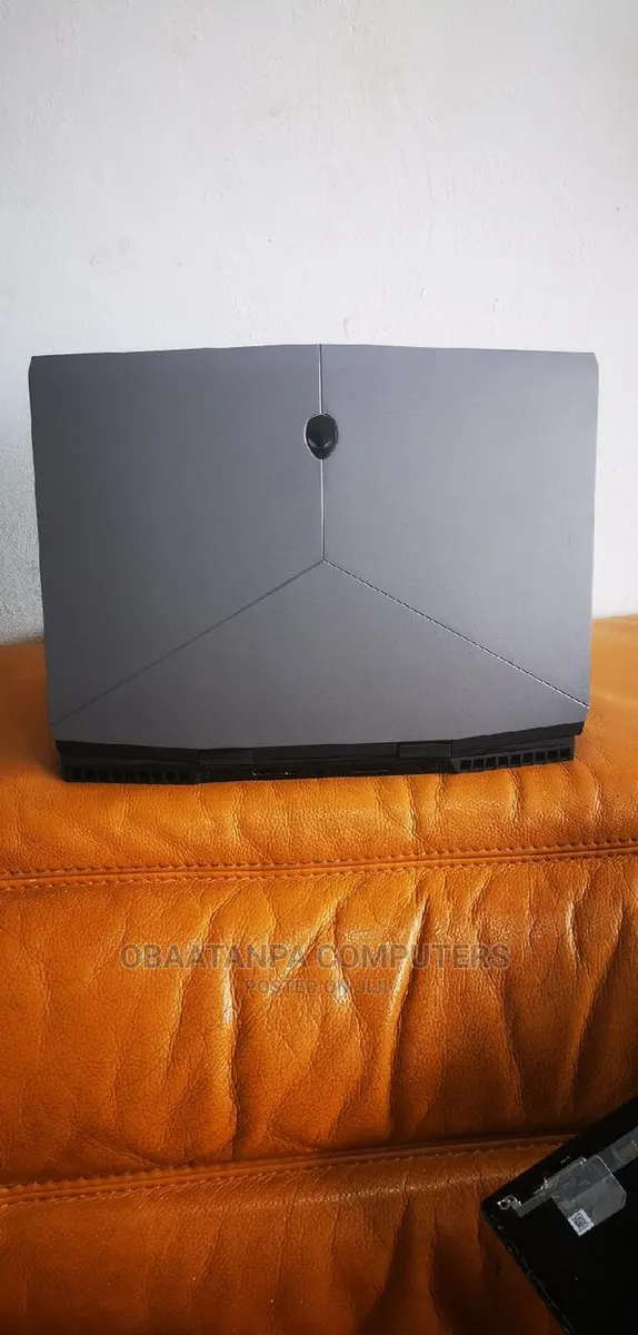 Laptop Dell Alienware M15 16GB Intel Core I7 SSD 512GB · Photo 1