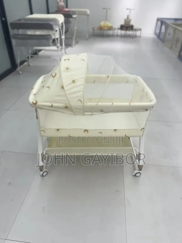 Modern Baby Bedside Crib /Bed With Mosquito Net And Changing Table · Photo 4