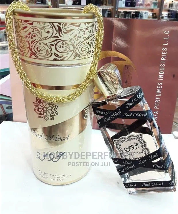 Oud Mood Perfume · Photo 1