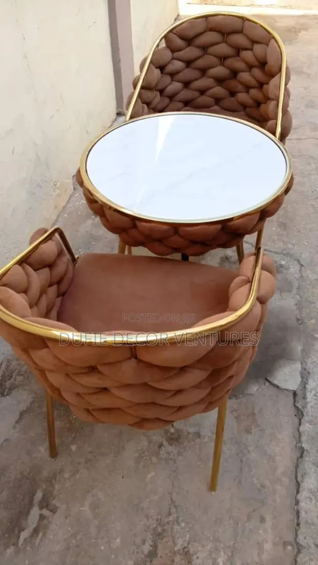 Garden Chair and Table Free Delivery · Photo 1