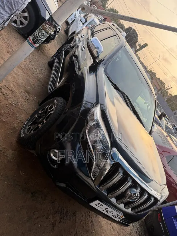 Toyota Land Cruiser Prado 4.0 Petrol GX-L 2013 Black · Photo 1