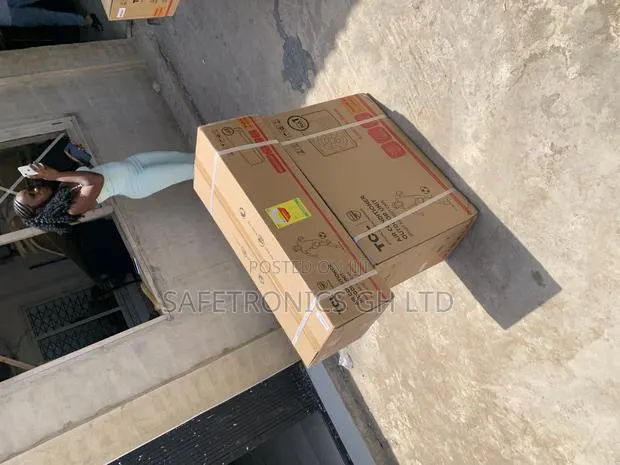Newly Bulky TCL 2.0hp R32 Air Conditioner · Photo 1