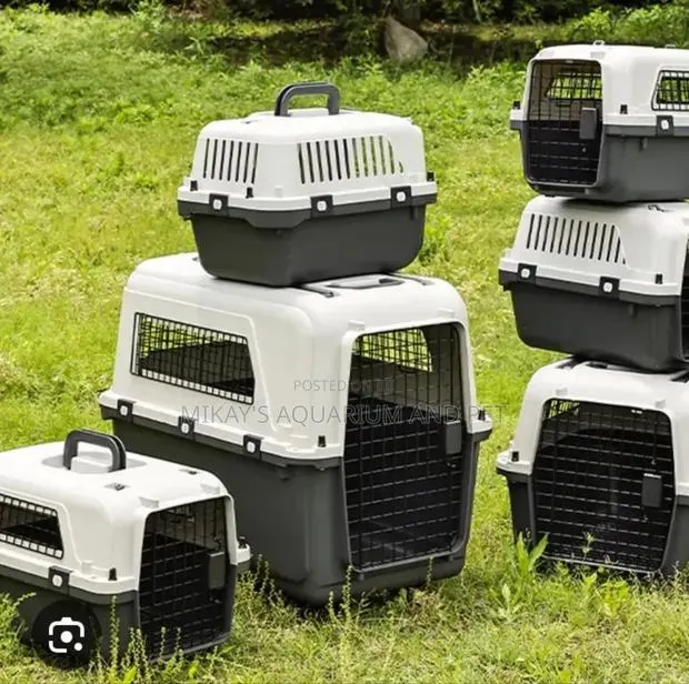 Plastic Crate for Dogs and Cats · Photo 1