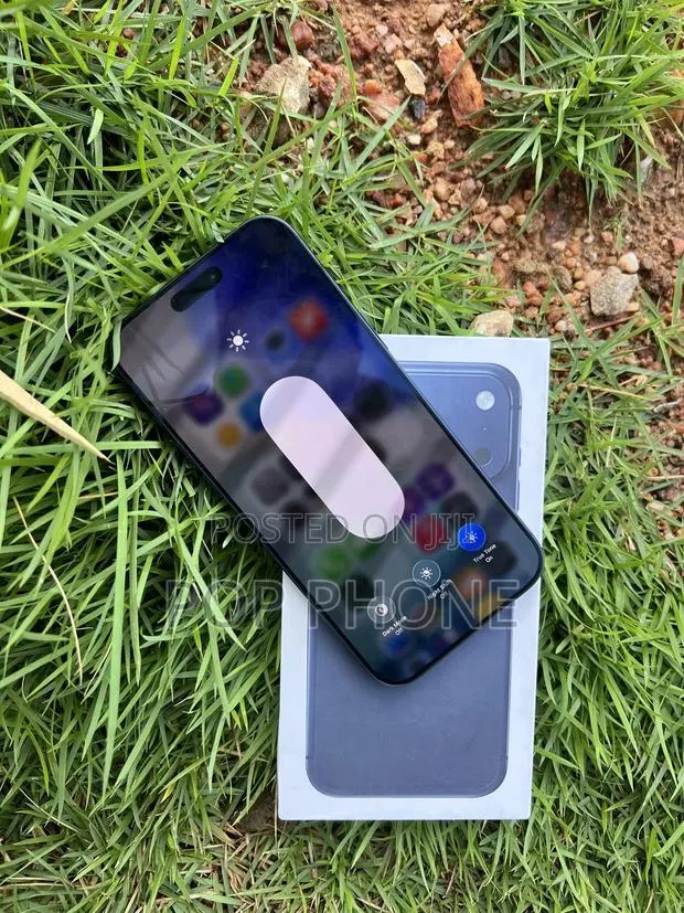 Apple iPhone 17 Pro Max 512 GB Blue · Photo 1