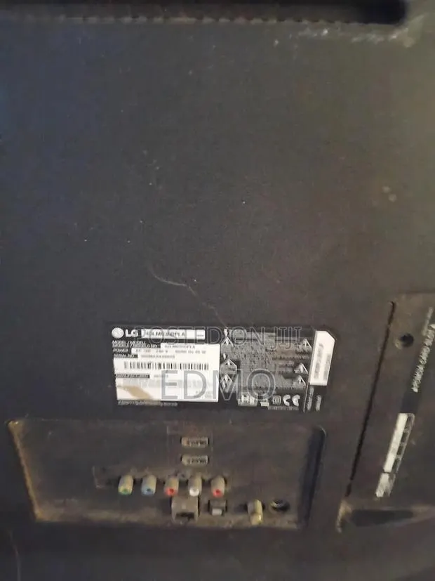 LG TV Broken Screen · Photo 1