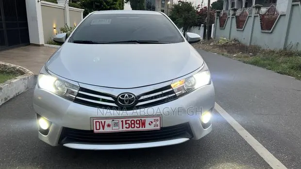 Toyota Corolla 2016 Silver