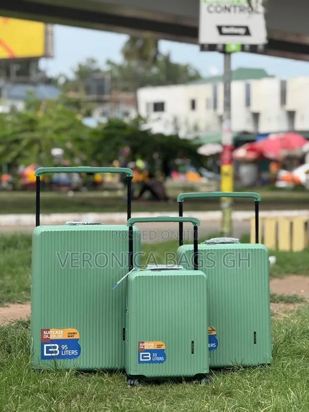 Wide Handles Carry on Large Capacity · Photo 1
