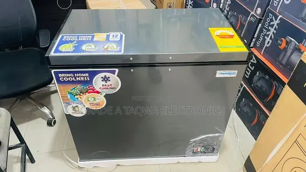 Nasco 198-Litre Chest Freezer · Photo 1