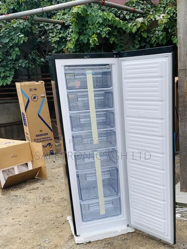 Quality Pearl Upright Freezer PUF-370 Single-Door, 225-Liter Standing · Photo 1
