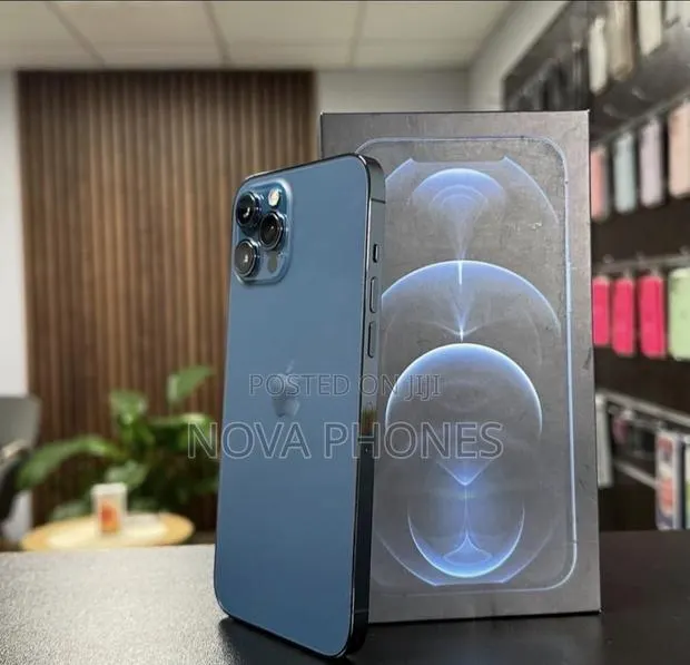 New Apple iPhone 12 Pro Max 128 GB Blue · Photo 1
