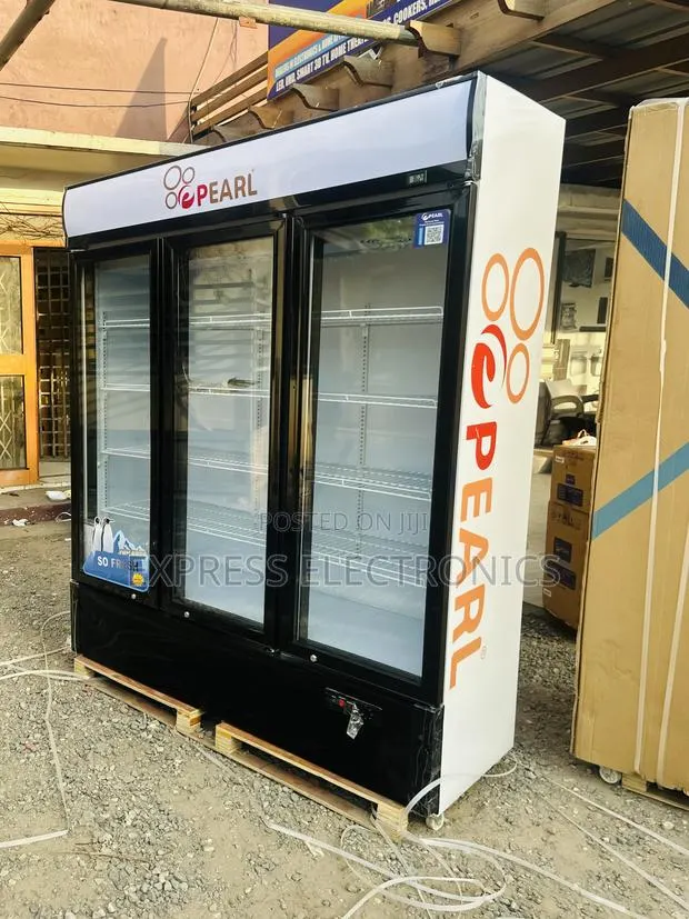 Hot Deals on Pearl PVC-1540 Display Fridge Three Door · Photo 1