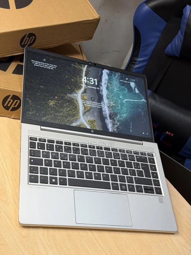 Laptop HP EliteBook 645 G10 16GB AMD Ryzen 5 SSD 256GB · Photo 1