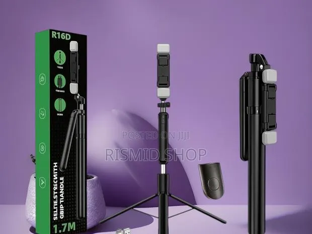 R16d Long-Reach Selfie Stick With Tripod Base · Photo 1