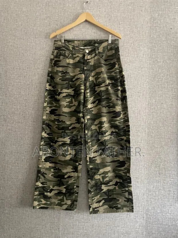 Shein Jean · Photo 1