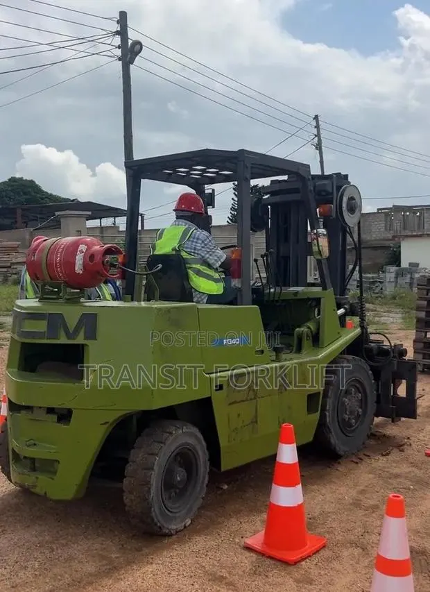 Forklift for Sale · Photo 4