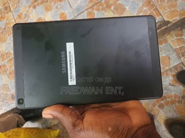 Samsung Galaxy Tab A 8.0 (2019) 32 GB Black · Photo 1