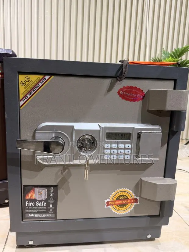 Quality Fireproof Money Safe · Photo 1