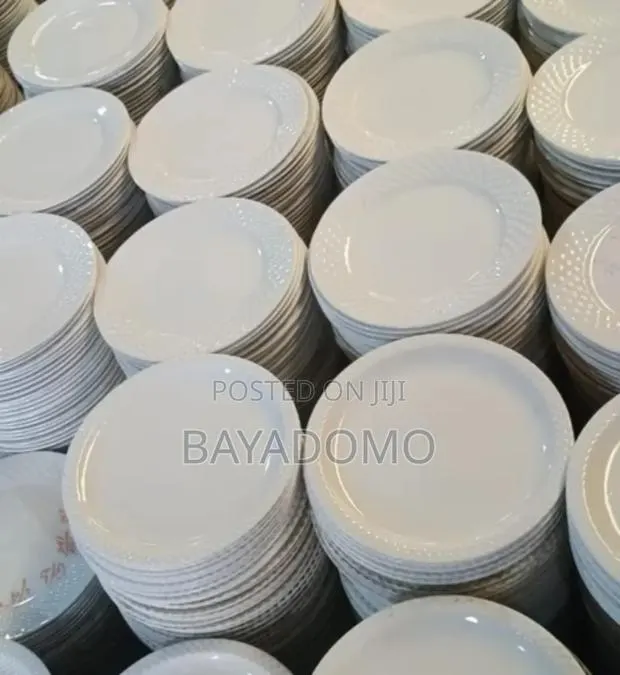 Guests Ceramic Plates: Rent · Photo 1