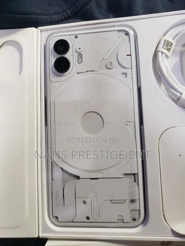 New Nothing Phone 3 512 GB White · Photo 1
