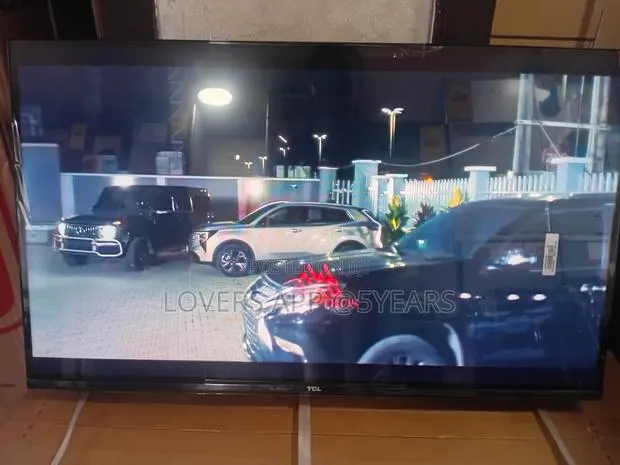 TCL 32 Inch Smart TV-QLED-Google Television · Photo 1