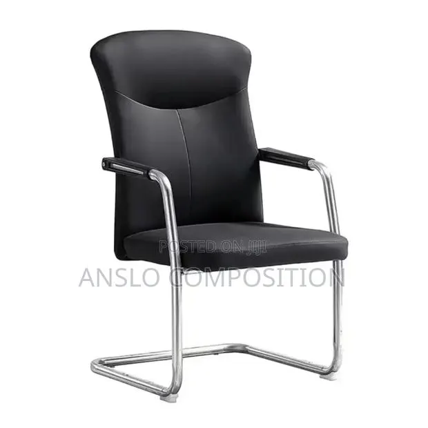 Perfect Waiting Chair · Photo 1
