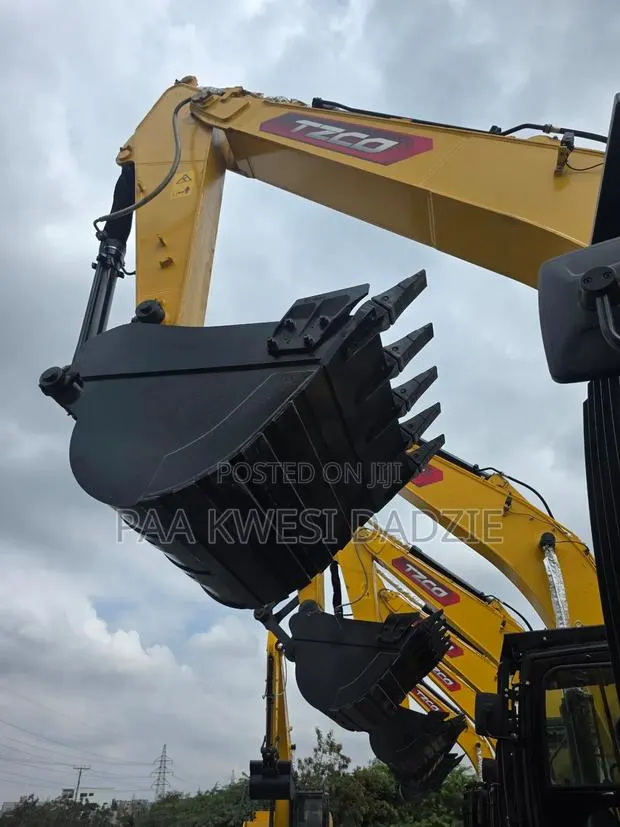 TZ215 Brand Excavator · Photo 1