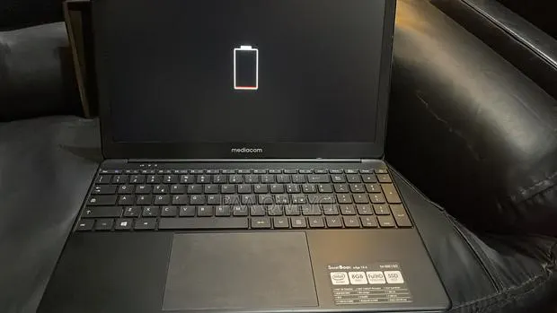 Laptop eMachines E440 8GB Intel Core i5 SSD 256GB · Photo 1