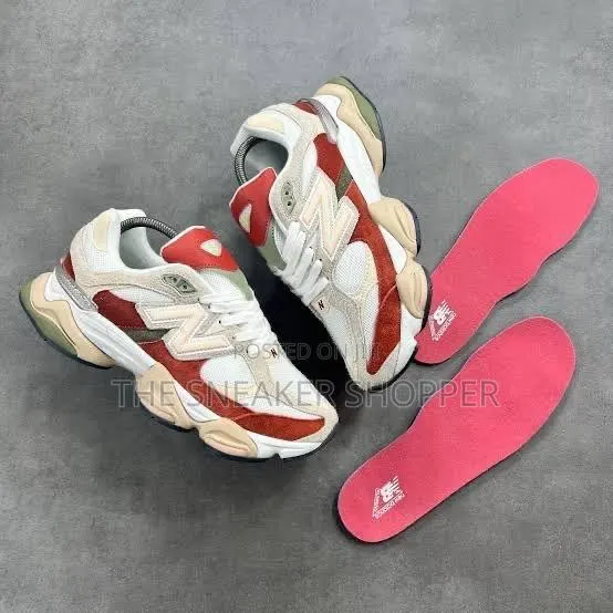 New Balance 9060,Inner Glow / Brick Red" Pack. · Photo 1