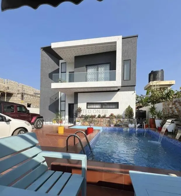 Furnished 4bdrm House in American House, East Legon for sale · Photo 1