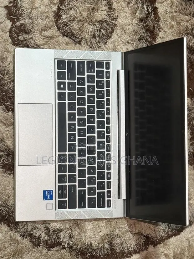 Laptop HP EliteBook 830 G8 16GB Intel Core I5 SSD 512GB · Photo 1