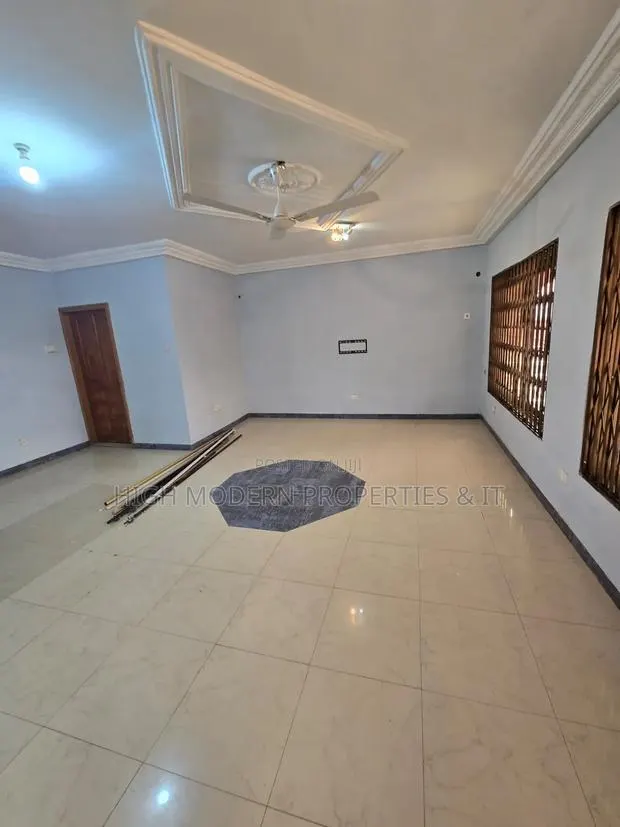 3bdrm Apartment in Malik, Accra Metropolitan for rent · Photo 1