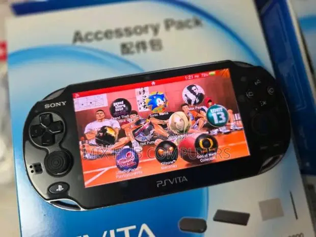 Play Station Vita With 16games · Photo 1