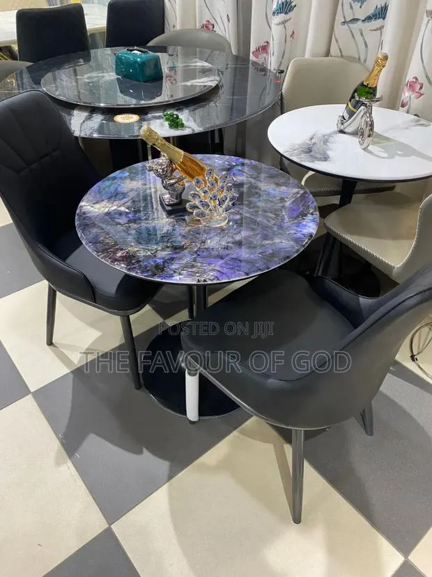 Exquisite 2seater Dinning Set · Photo 1