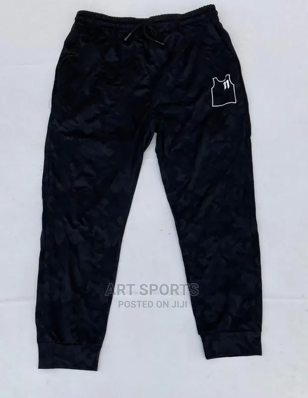 Original Joggers · Photo 1