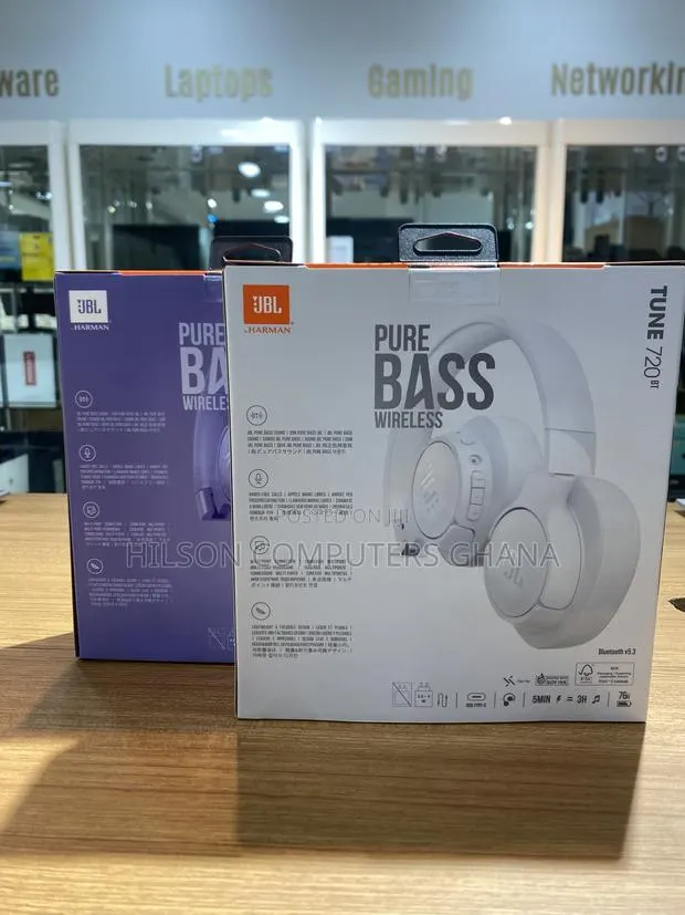 JBL Tune 720bt - Wireless Over-Ear Headphones · Photo 5