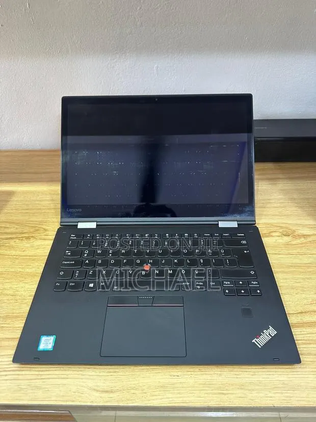 Laptop Lenovo ThinkPad X1 Yoga 8GB Intel Core i5 SSD 256GB · Photo 1