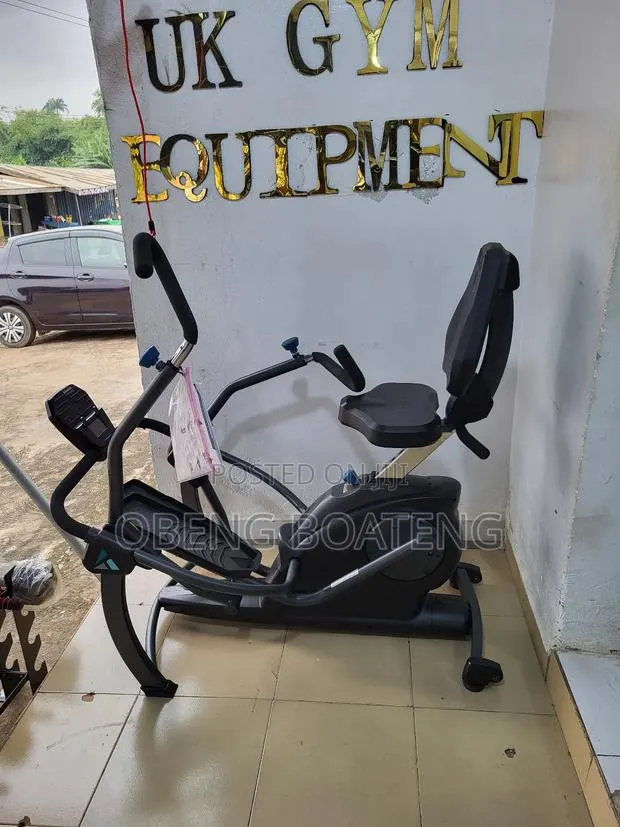 Recumbent Bike 136kg · Photo 1