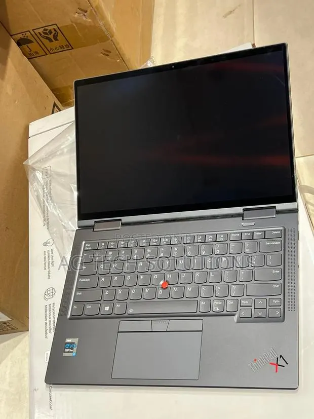 New Laptop Lenovo 16GB Intel Core i7 SSD 512GB · Photo 1