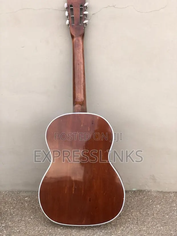 Classical Acoustic Guitar · Photo 1