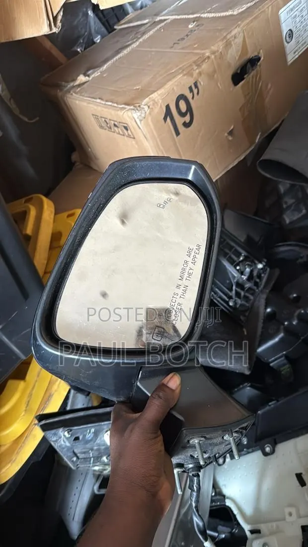 2024 Toyota Grand Highlander Side Mirror · Photo 1