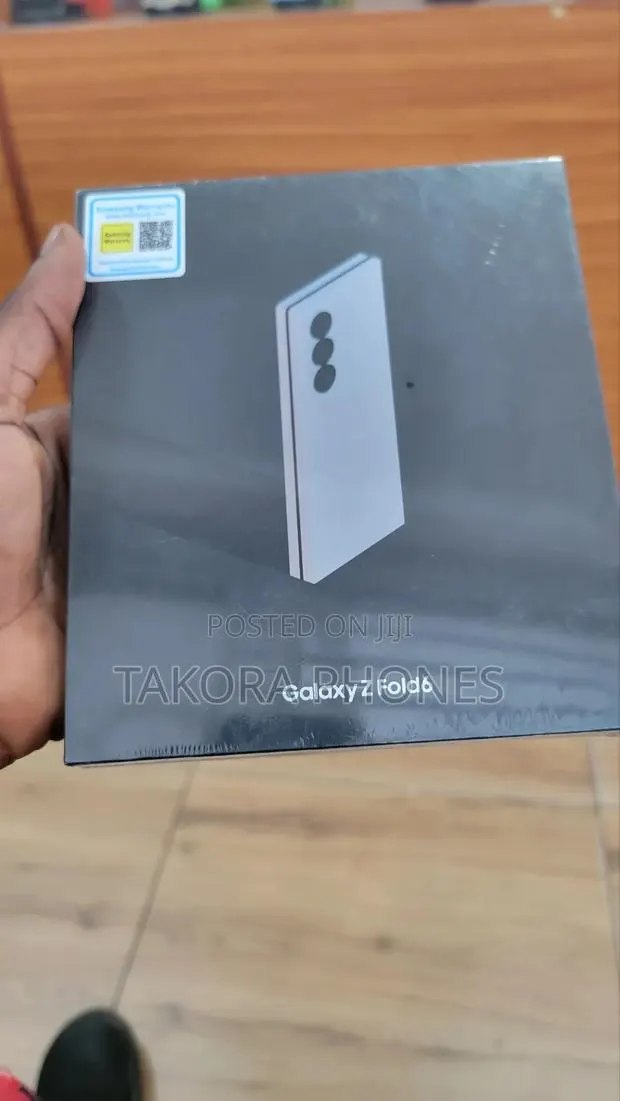 New Samsung Galaxy Z Fold6 256 GB Gray · Photo 1