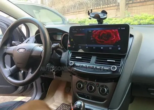 Ford Focus 2015 12.5” Android Infotainment Upgrade · Photo 1