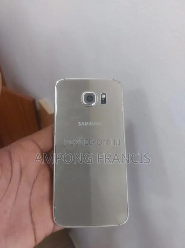 Samsung Galaxy S6 32 GB Gold · Photo 1