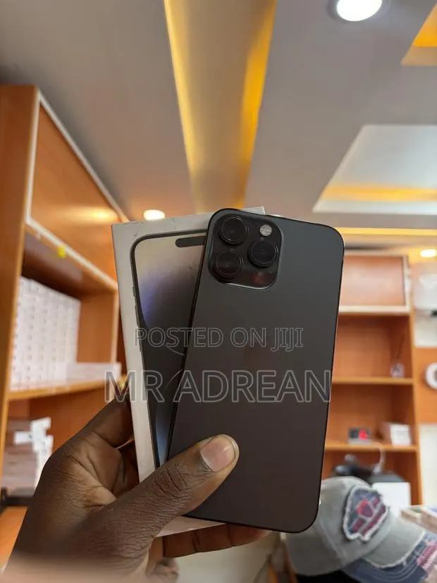 Apple iPhone 14 Pro Max 128 GB Black · Photo 1